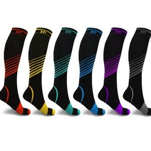 Extreme Fit Ultra V-Striped Compression Socks 🆕️